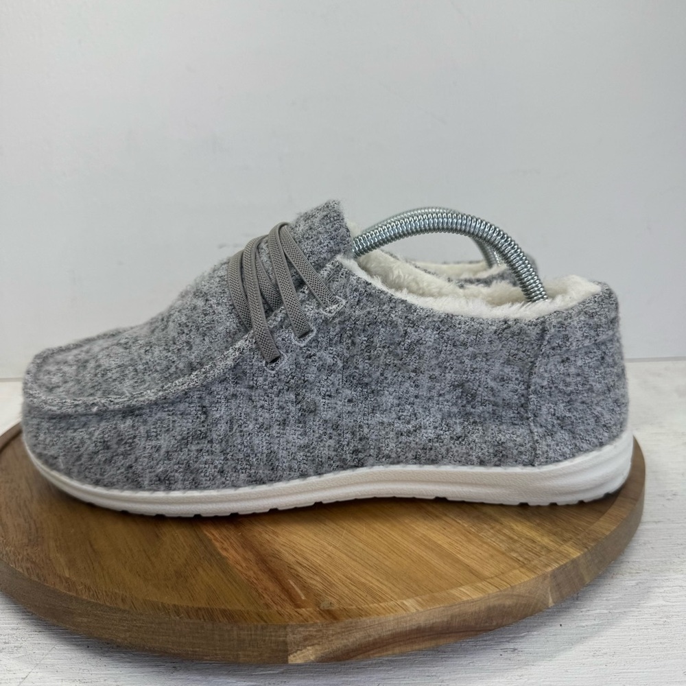 Tommy Bahama Womens Faux Fur Lined Slip On Casual Shoe Gray Tweed Comfort 9.5